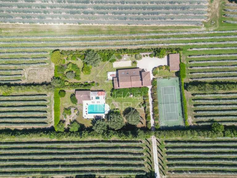 Maison Cavaillon - 9 chambres - 360m²