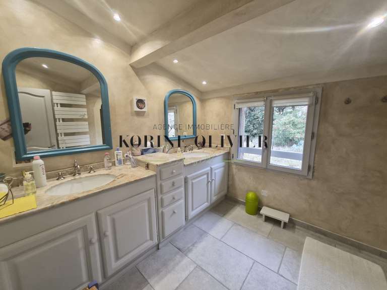 Maison Cavaillon - 4 chambres - 150m²
