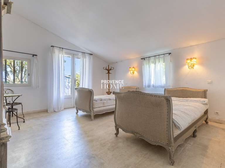 Propriété Cavaillon - 4 chambres - 200m²