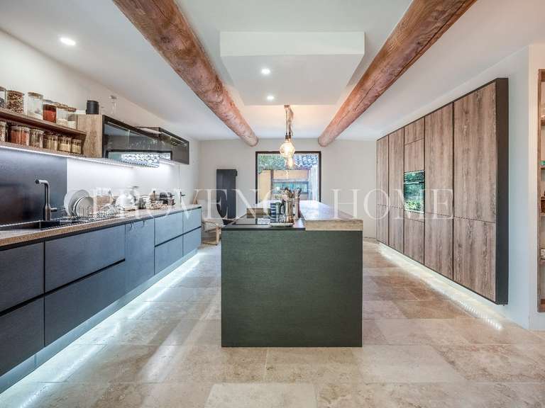 Propriété Cavaillon - 7 chambres - 252m²