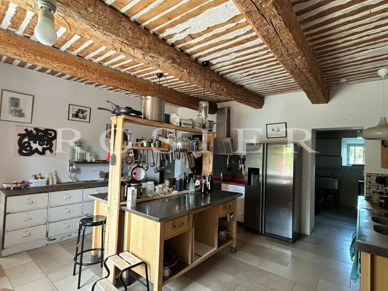 Villa Cavaillon - 8 bedrooms - 340m²