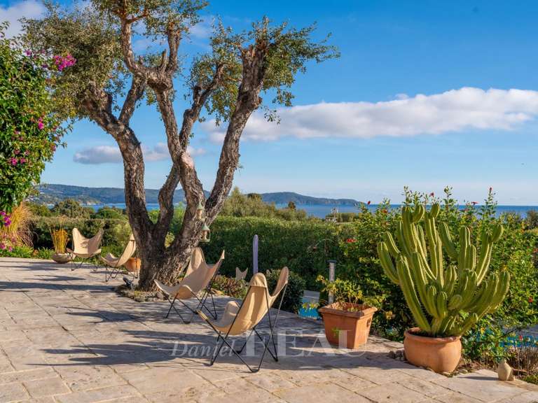 House with Sea view Cavalaire-sur-Mer - 4 bedrooms - 200m²