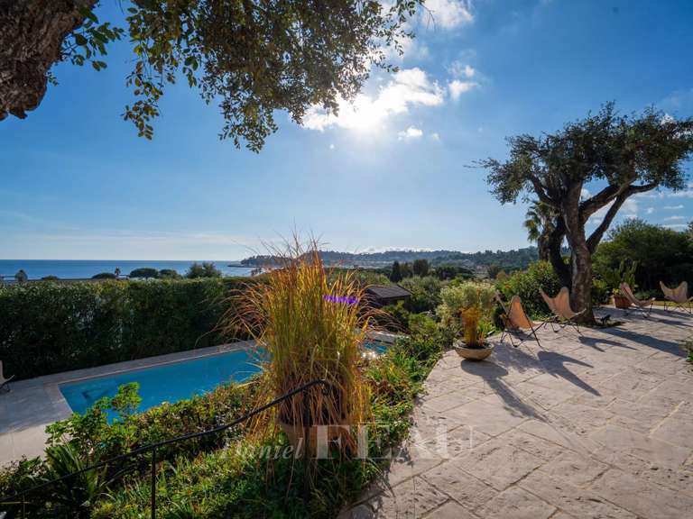 House with Sea view Cavalaire-sur-Mer - 4 bedrooms - 200m²