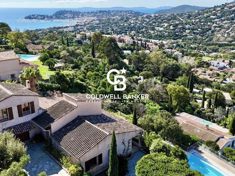 House Cavalaire-sur-Mer - 4 bedrooms - 180m²