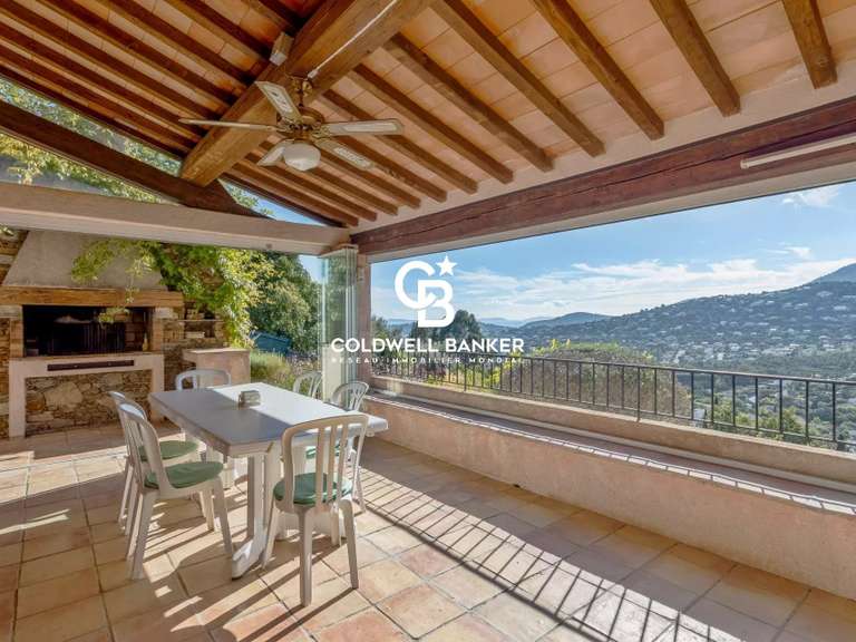 House Cavalaire-sur-Mer - 4 bedrooms - 180m²