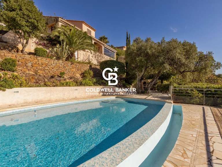 House Cavalaire-sur-Mer - 4 bedrooms - 180m²