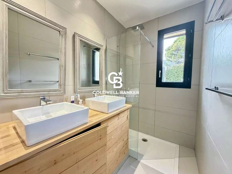 House Cavalaire-sur-Mer - 3 bedrooms - 121m²