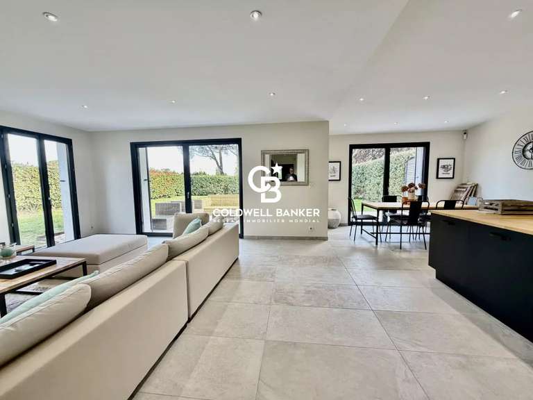 House Cavalaire-sur-Mer - 3 bedrooms - 121m²