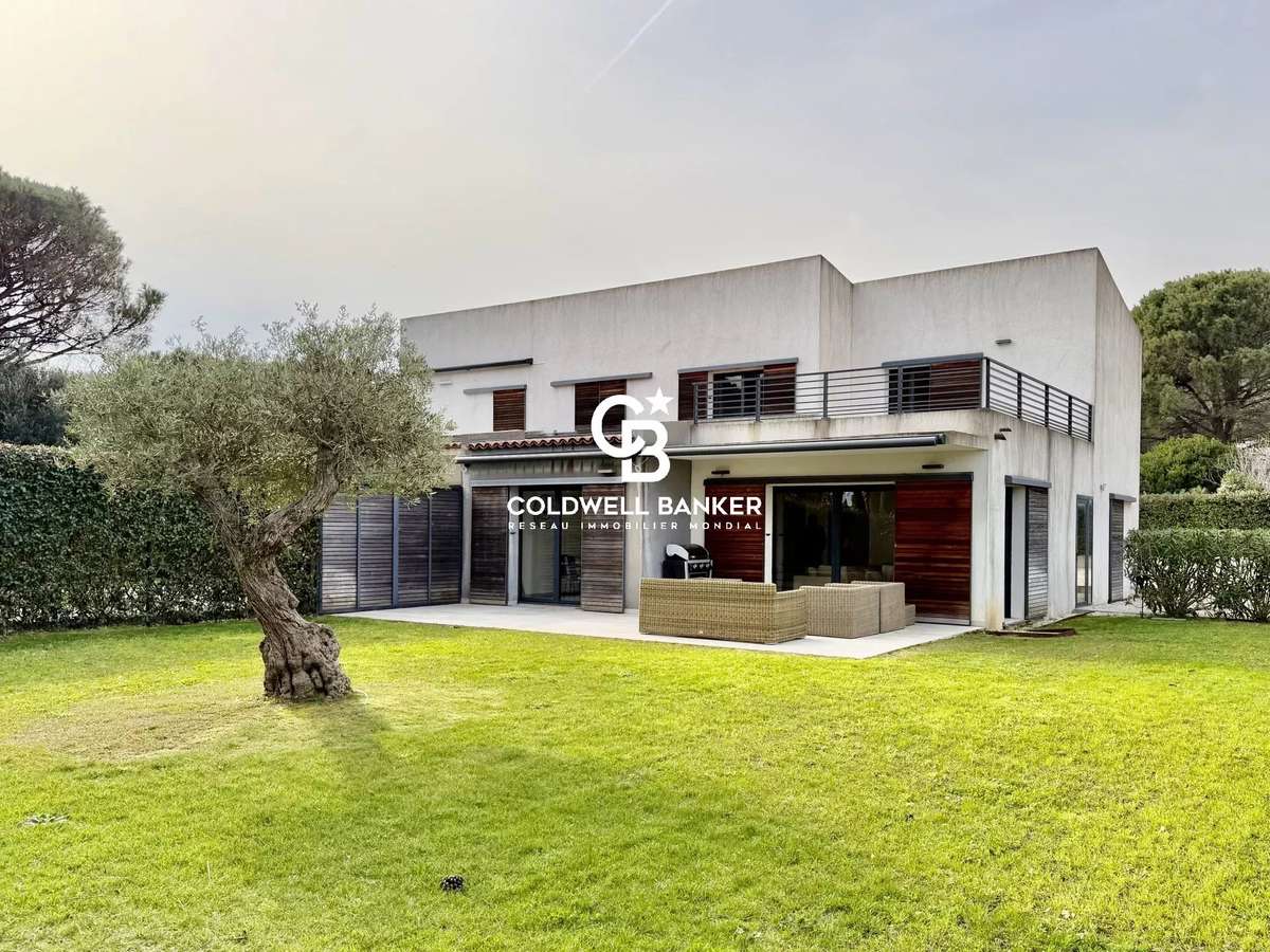 House Cavalaire-sur-Mer