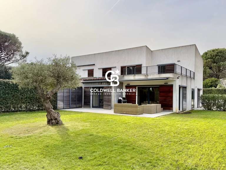 House Cavalaire-sur-Mer - 3 bedrooms - 121m²