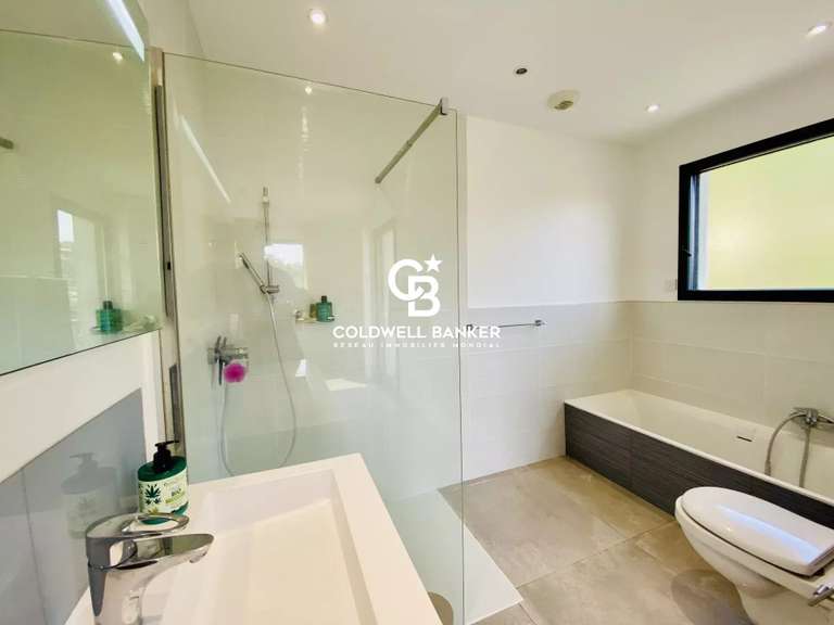 House Cavalaire-sur-Mer - 5 bedrooms - 180m²