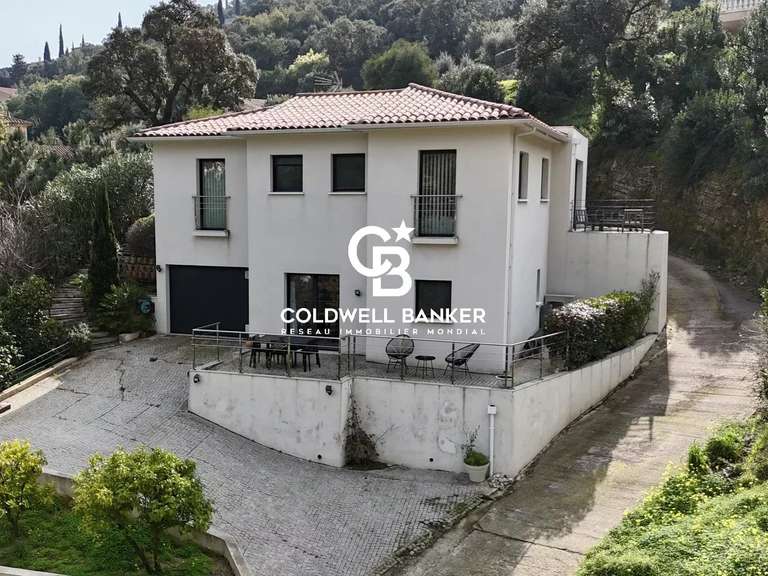 House Cavalaire-sur-Mer - 5 bedrooms - 180m²