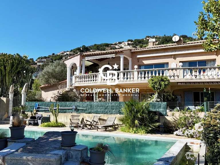 House with Sea view Cavalaire-sur-Mer - 5 bedrooms - 310m²