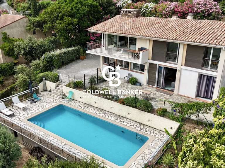 Maison avec Vue sur mer Cavalaire-sur-Mer - 5 chambres - 139m²