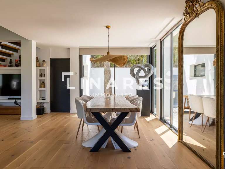 Maison Cavalaire-sur-Mer - 3 chambres - 206m²