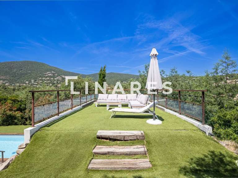 Maison Cavalaire-sur-Mer - 3 chambres - 206m²