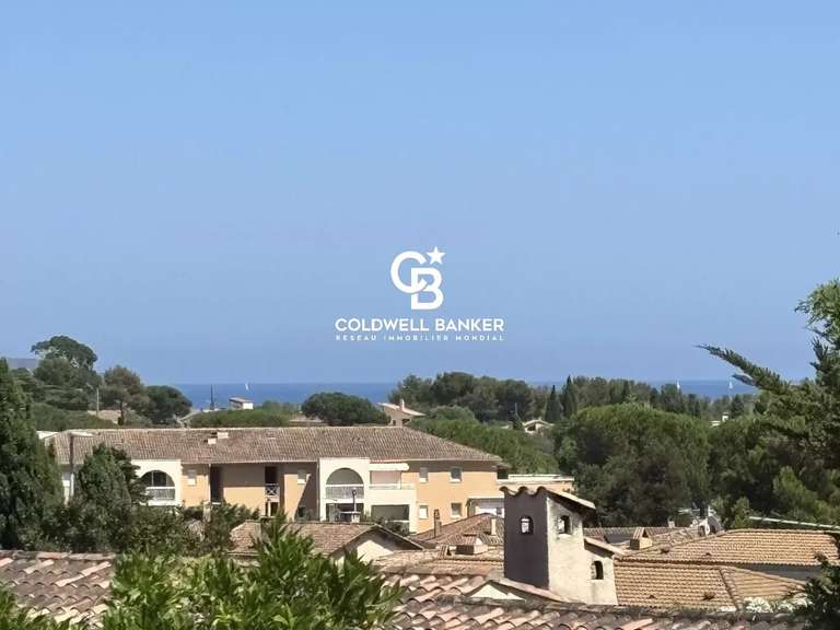 Maison Cavalaire-sur-Mer - 9 chambres - 321m²