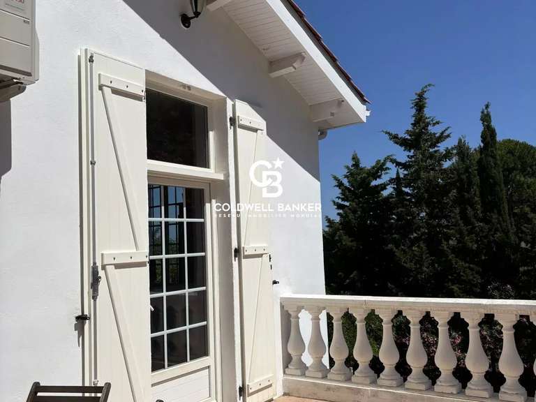 Maison Cavalaire-sur-Mer - 9 chambres - 321m²