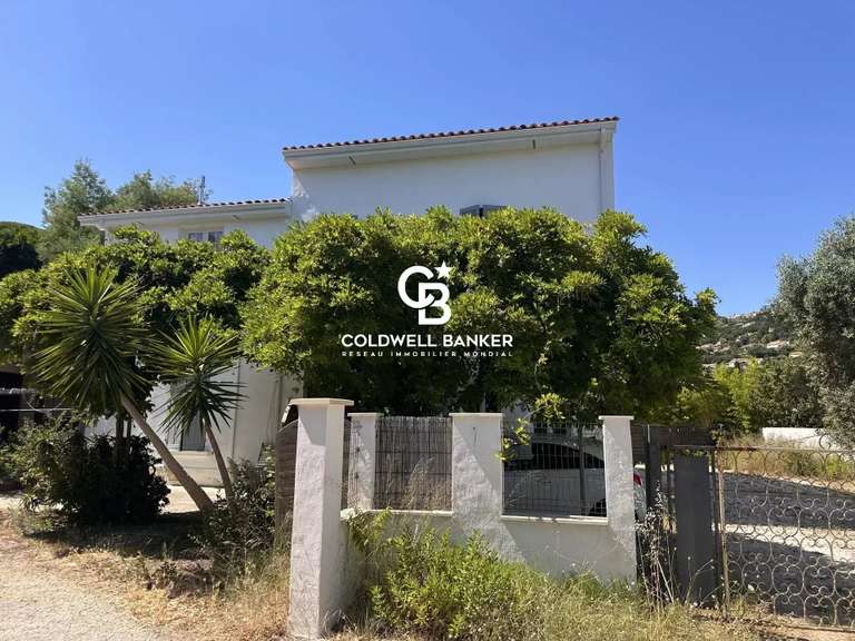 Maison Cavalaire-sur-Mer - 9 chambres - 321m²