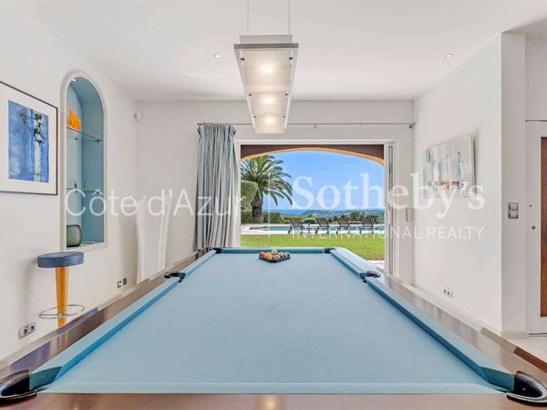 Maison Cavalaire-sur-Mer - 6 chambres - 495m²