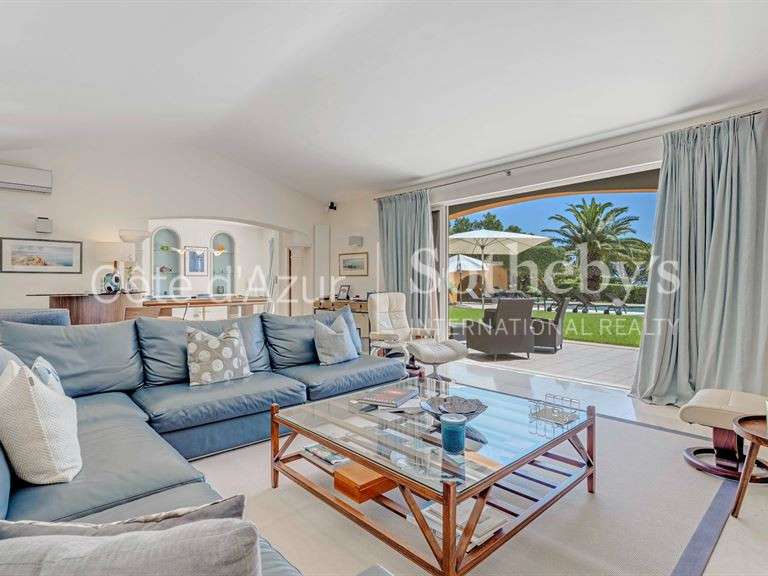 Maison Cavalaire-sur-Mer - 6 chambres - 495m²