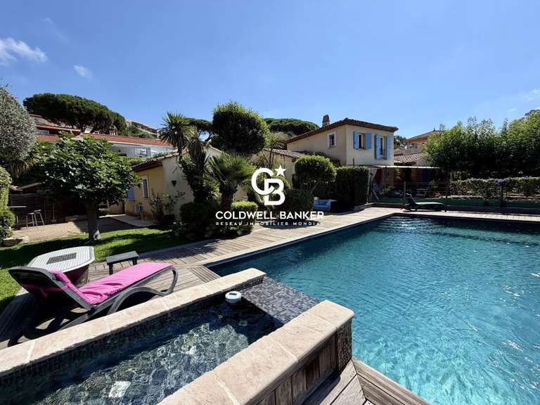 House Cavalaire-sur-Mer - 3 bedrooms - 188m²
