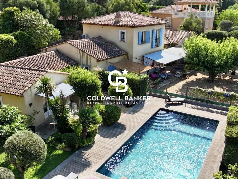 House Cavalaire-sur-Mer - 3 bedrooms - 188m²