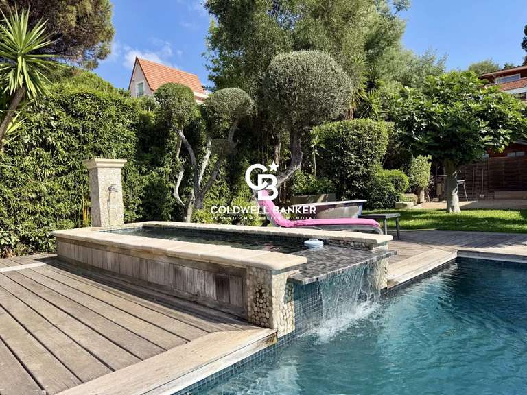 House Cavalaire-sur-Mer - 3 bedrooms - 188m²