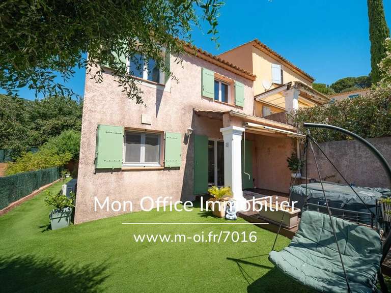 House Cavalaire-sur-Mer - 4 bedrooms - 90m²