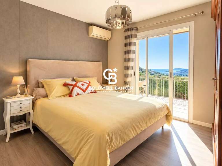 Maison avec Vue sur mer Cavalaire-sur-Mer - 5 chambres - 302m²