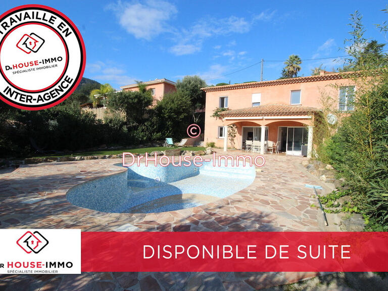 Villa Cavalaire-sur-Mer - 4 chambres - 157m²