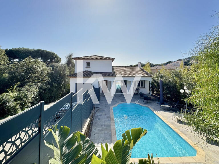 Villa Cavalaire-sur-Mer - 4 chambres - 180m²