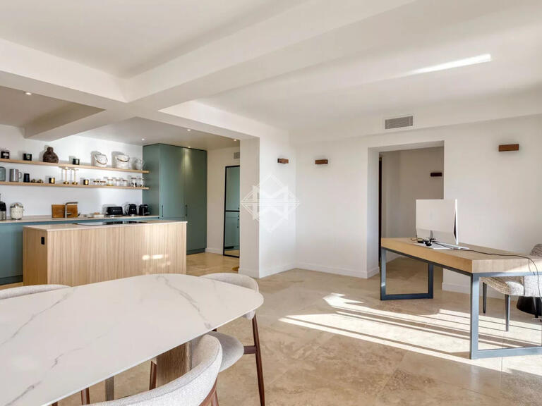 Villa Cavalaire-sur-Mer - 4 bedrooms - 220m²