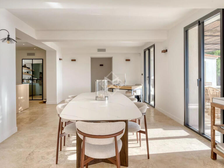 Villa Cavalaire-sur-Mer - 4 bedrooms - 220m²