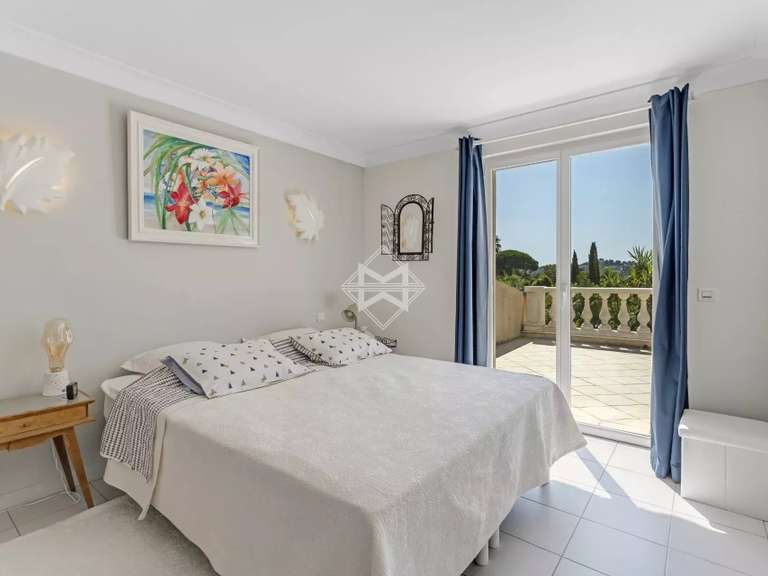 Villa Cavalaire-sur-Mer - 4 chambres - 246m²