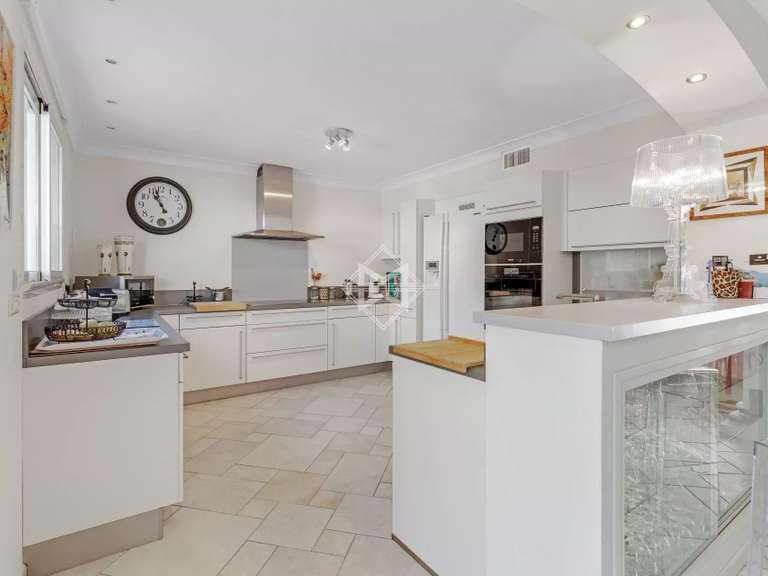 Villa Cavalaire-sur-Mer - 4 chambres - 246m²