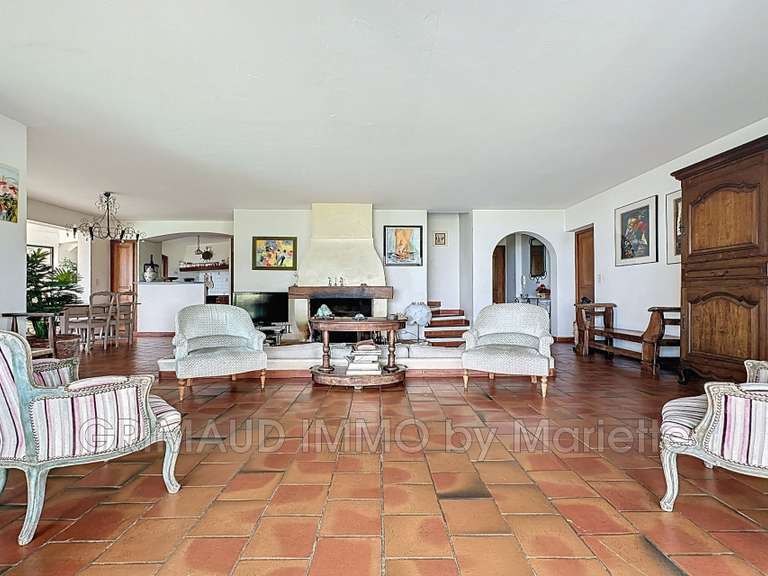 Villa avec Vue sur mer Cavalaire-sur-Mer - 5 chambres - 153m²