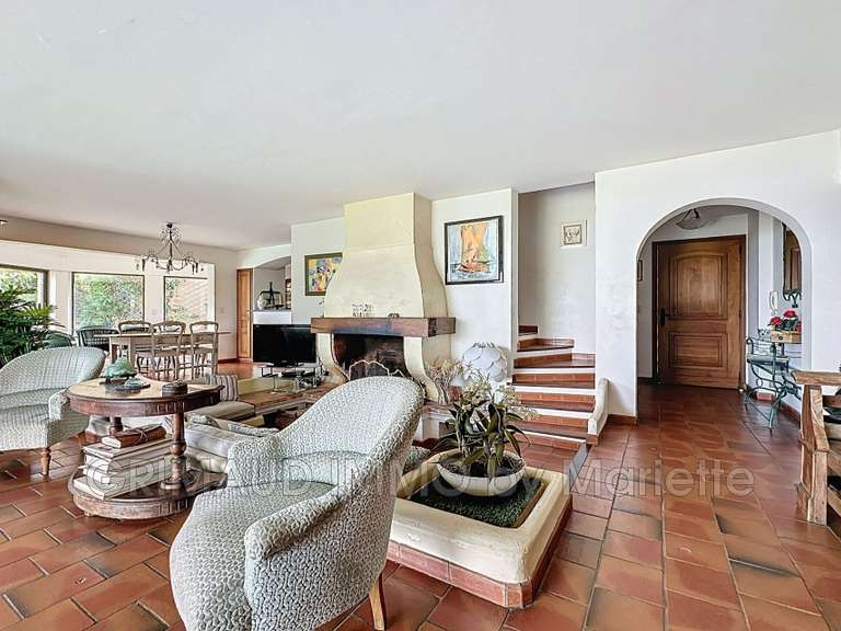 Villa avec Vue sur mer Cavalaire-sur-Mer - 5 chambres - 153m²