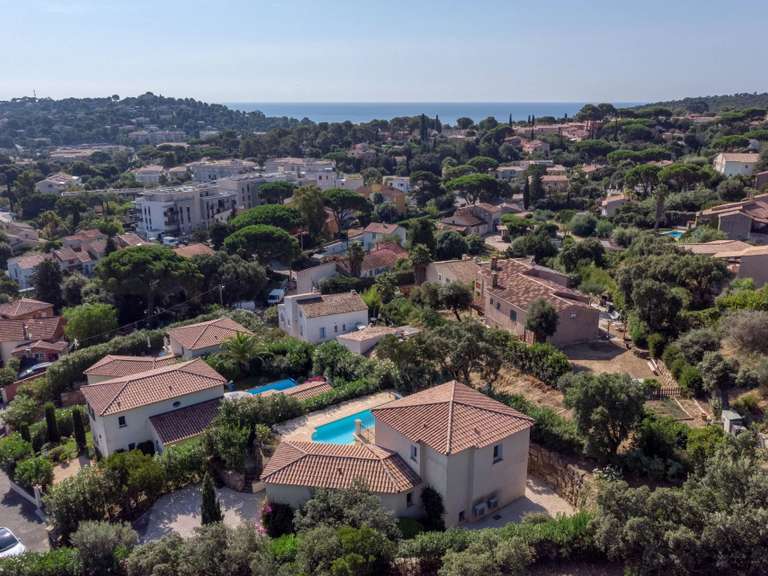 Villa Cavalaire-sur-Mer - 4 chambres - 695m²