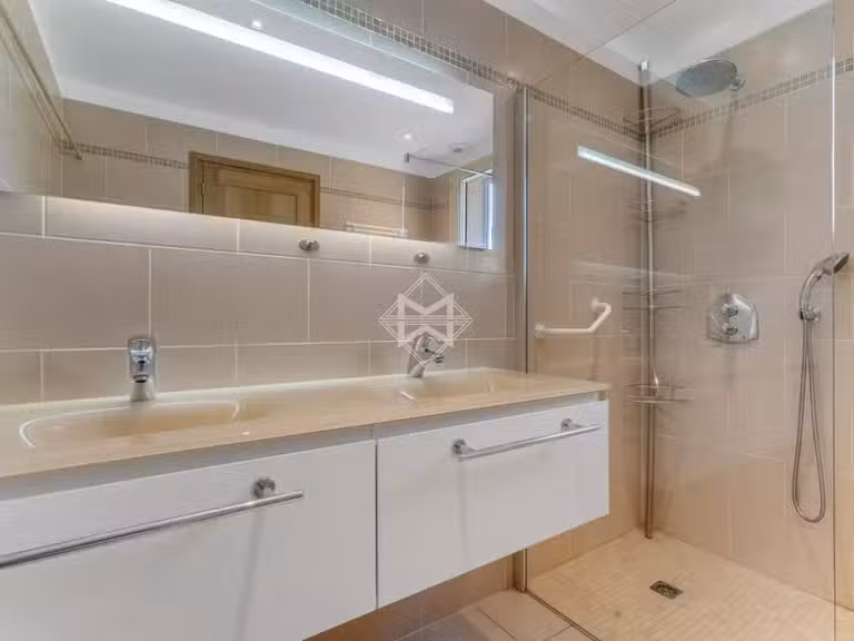 Villa Cavalaire-sur-Mer - 6 chambres - 300m²