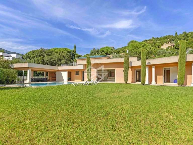 Villa Cavalaire-sur-Mer - 6 chambres - 300m²