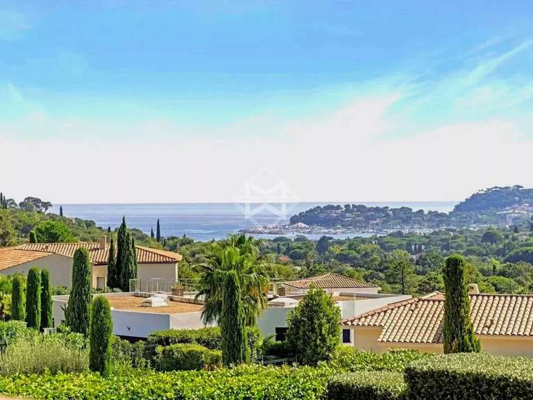 Villa Cavalaire-sur-Mer - 6 chambres - 300m²