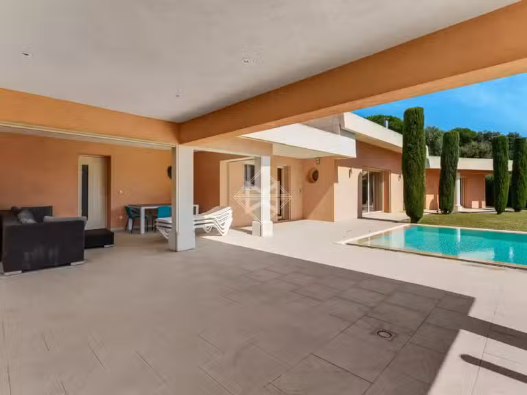Villa Cavalaire-sur-Mer - 6 chambres - 300m²