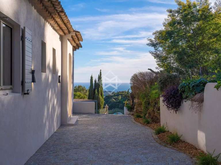 Villa avec Vue sur mer Cavalaire-sur-Mer - 5 chambres - 258m²