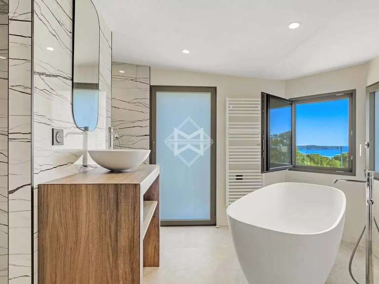 Villa avec Vue sur mer Cavalaire-sur-Mer - 5 chambres - 258m²