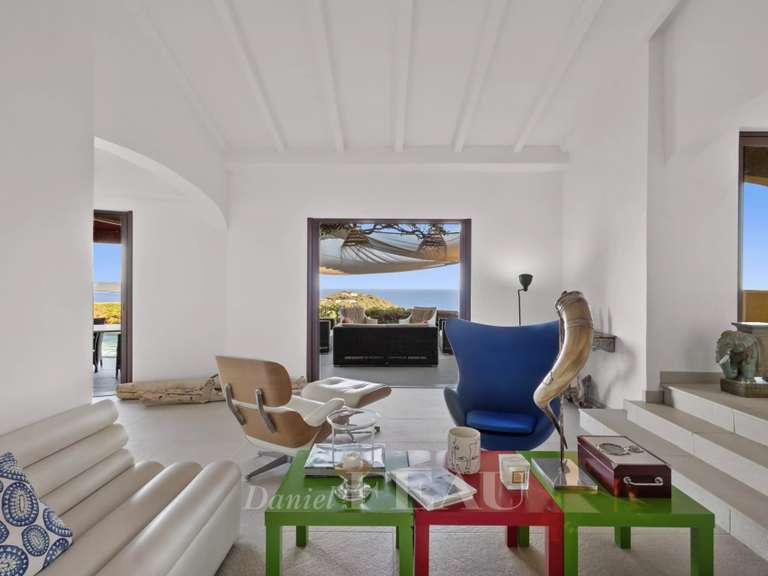 Villa with Sea view Cavalaire-sur-Mer - 5 bedrooms - 200m²