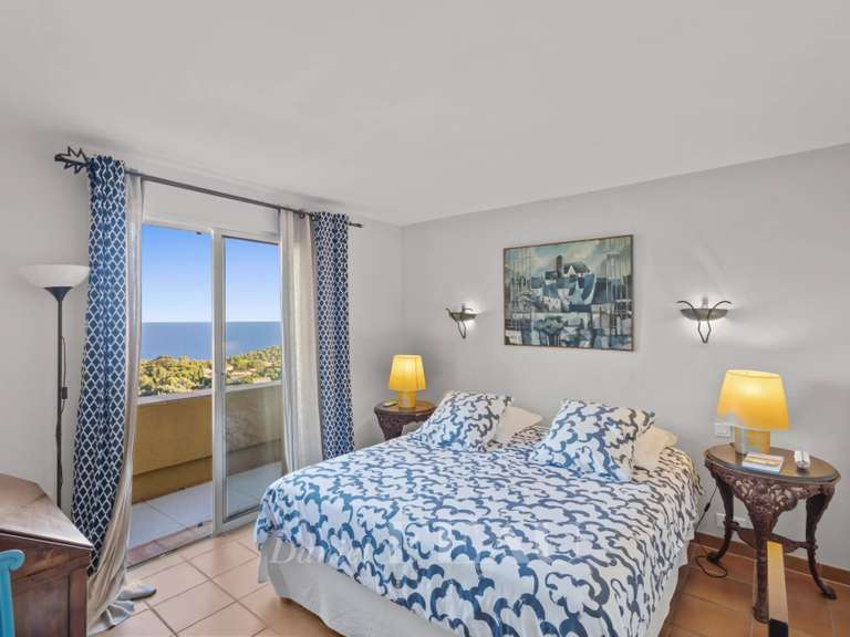 Villa with Sea view Cavalaire-sur-Mer - 5 bedrooms - 200m²