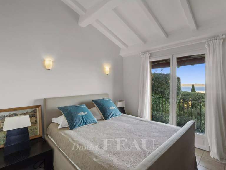 Villa with Sea view Cavalaire-sur-Mer - 5 bedrooms - 200m²