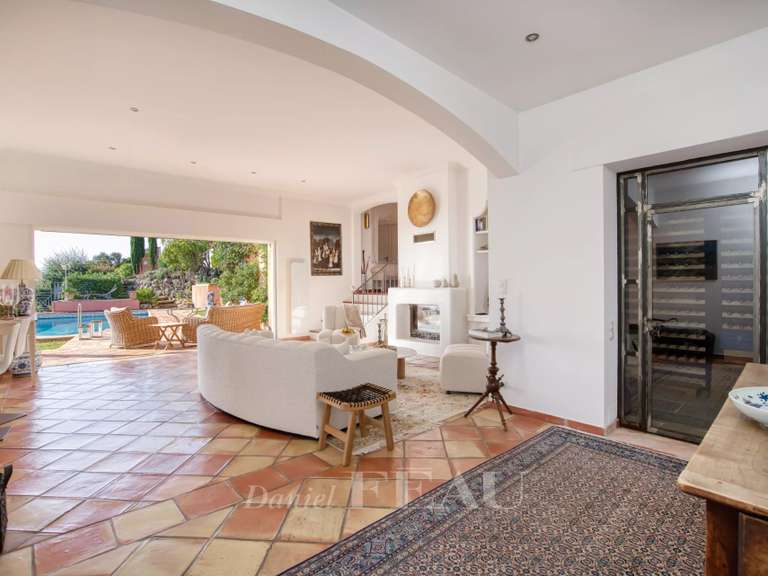 Villa with Sea view Cavalaire-sur-Mer - 4 bedrooms - 235m²