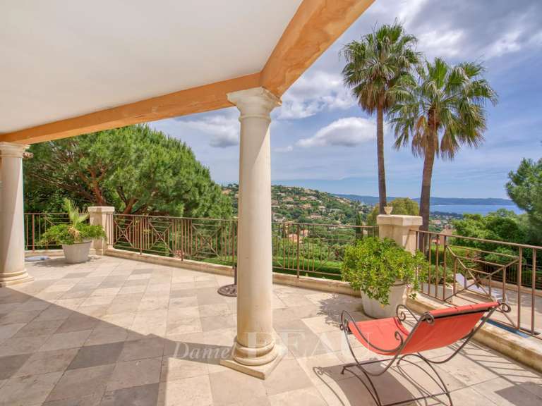 Villa Cavalaire-sur-Mer - 8 bedrooms - 355m²